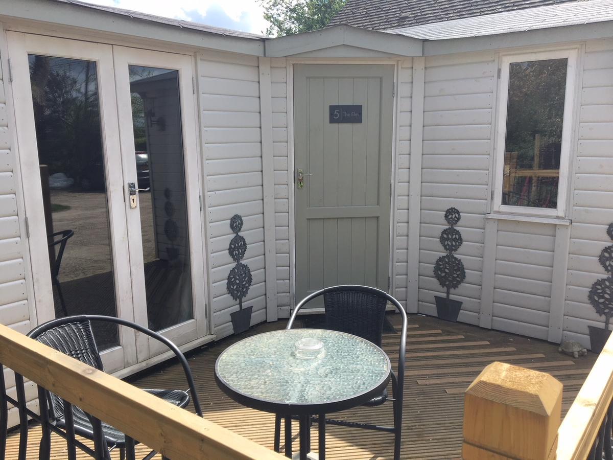 The Willows Guest House Takeley Bagian luar foto
