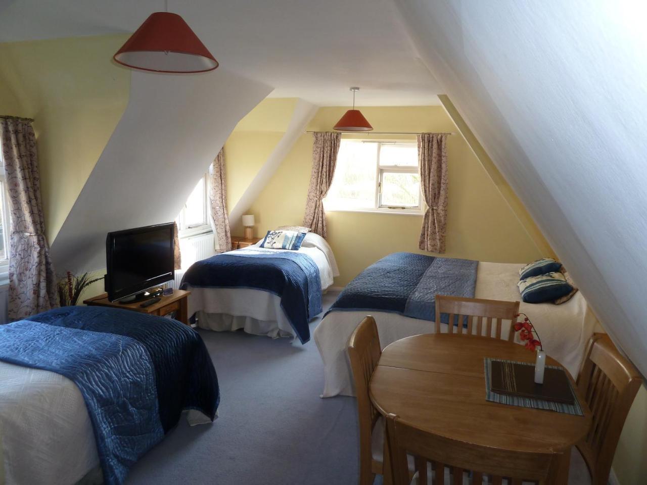 The Willows Guest House Takeley Bagian luar foto